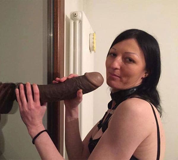 Худая жена в кожаном БДСМ белье присланное 10 фото