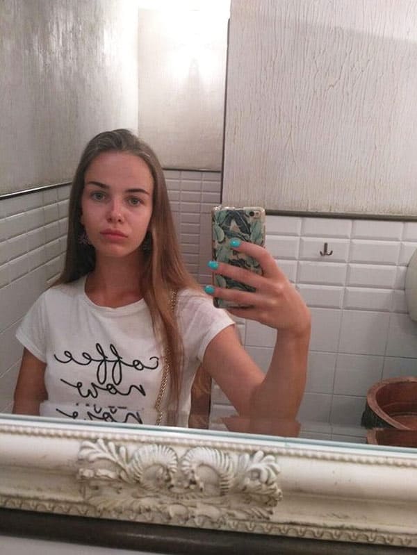 Молодые русские девушки в одежде и без 19 фото